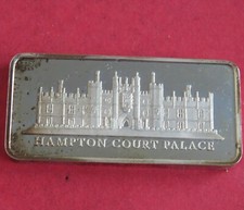 HAMPTON COURT PALACE