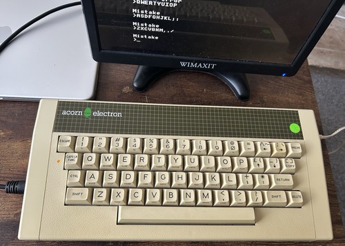 Acorn electron computer - electron,