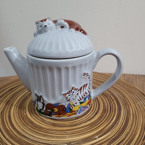 Vintage wade whimsical teapot - vintage,