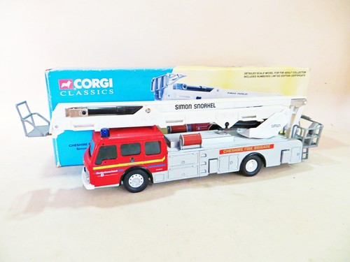 Corgi 32001 dennis simon - corgi,