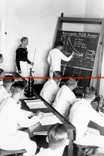 F003754 Sailors learn about