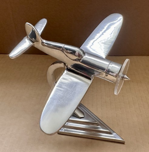 Art deco polished aluminum - deco,