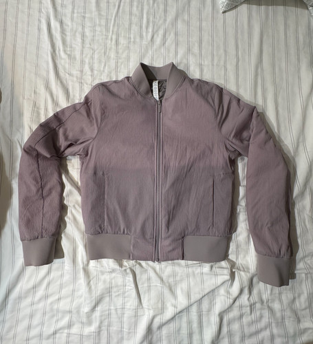 Lululemon women trace back - trace,