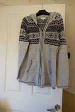 Ladies Cardigan Size 10 Apricot