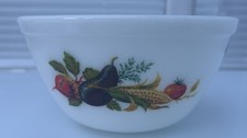 JAJ Pyrex 1960s Vintage White