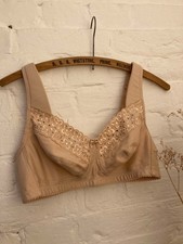 BEIGE BRA  36B Miss Mary of Sweden Broderie Anglaise Bra Full Cup Wireless  2371