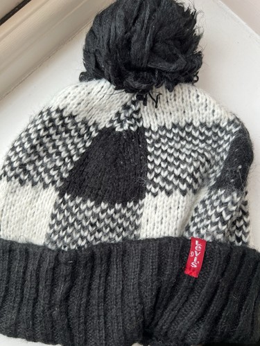 Levi bobble hat - bobble,
