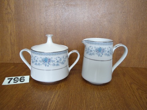 Lidded sugar bowl milk or - sugar, &