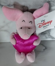 Piglet (Winnie the Pooh) with