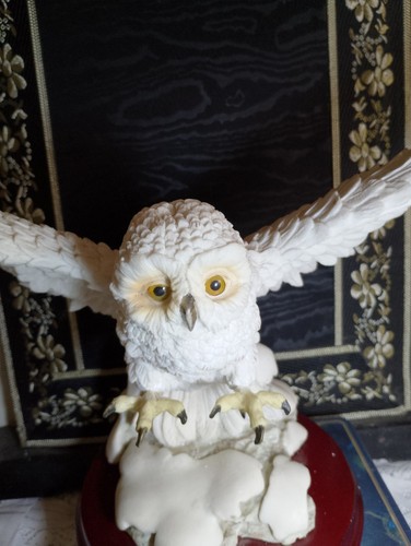 Model snowy owl - model, a
