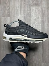Black And White Nike Airmax