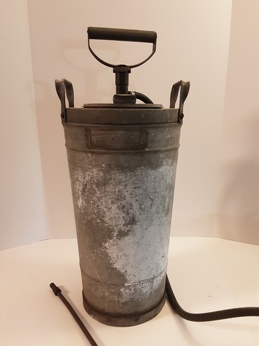 Vtg 1940 galvanized wwii hand - vtg,