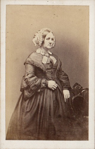 Norwich cdv lady crinoline - norwich,