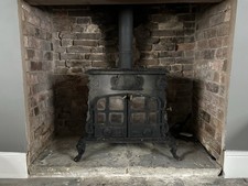 Smith & Wellstood cast iron stove “ESSE” Dolphin.