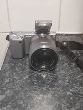 Sony NEX-5 Digital Mirrorless Camera  Lens 18-55mm , Flash, Accessories, Tested