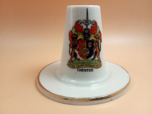Crested china chester crest - crested,