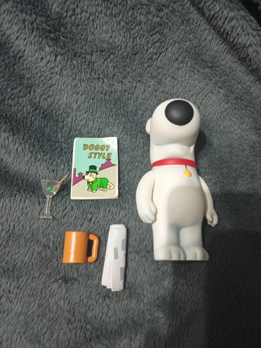 Mezco family guy - guy, brian