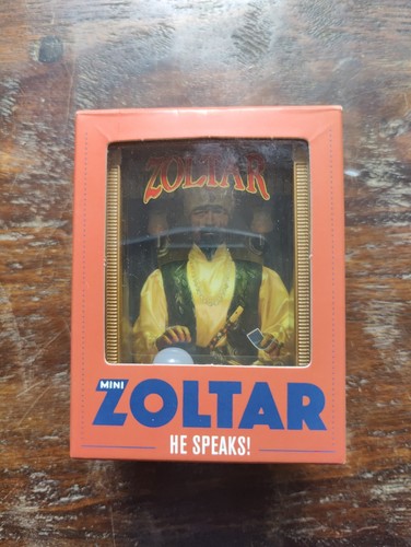 Mini zoltar speaks by - mini, he
