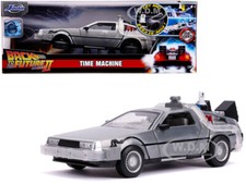 DELOREAN TIME MACHINE W/LIGHTS