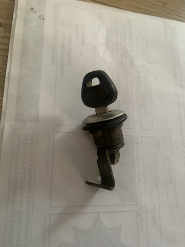 Nissan petrol flap - petrol, lock
