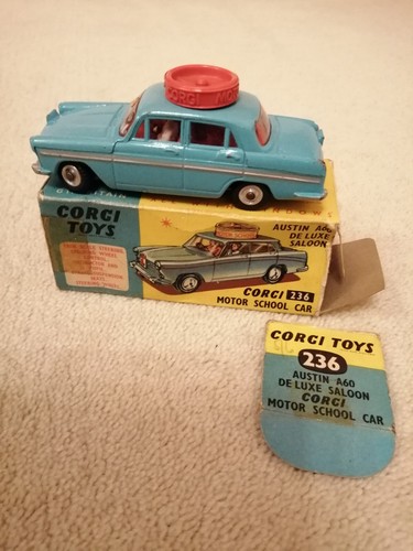 Corgi toys austin a60 - toys, deluxe