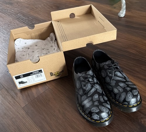 Martens 1461 distorted - dr,