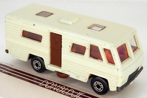 Matchbox motorhome cream color - motorhome,