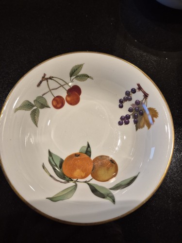 Royal worcester evesham gold - evesham,
