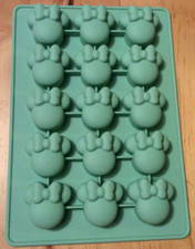 BN New Green Silicone DIsney Minnie Mouse 15 Mould Ice Cube Tray