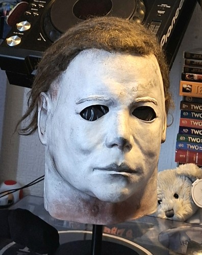 Michael myers mask - nag, castle