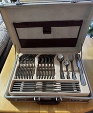 72 Piece Cutlery Set