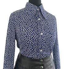 JAPANESE Vintage 1970s Navy Shirt Petite Dagger Collar Clover Leaf  MOD Blouse 6