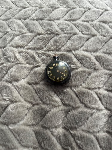 Very small vintage ladies pin