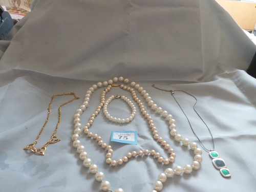 Vintage faux pearl necklace - vintage,