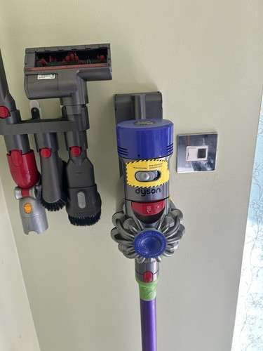 Dyson cordless bagless - dyson,