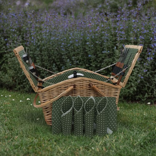 Person natural wicker green - wicker,