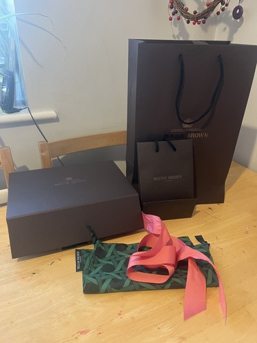 Molton brown gift - brown, bag