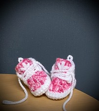 handmade crochet baby shoes, yarn boots, custom-made for your little one