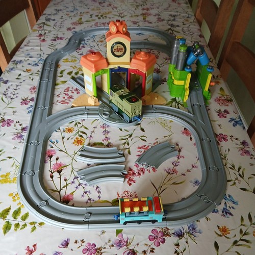 Chuggington train set playset - chuggington,