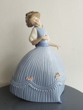 Retired Lladro Figurine