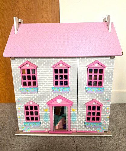 Wooden dollhouse lot with - lot,