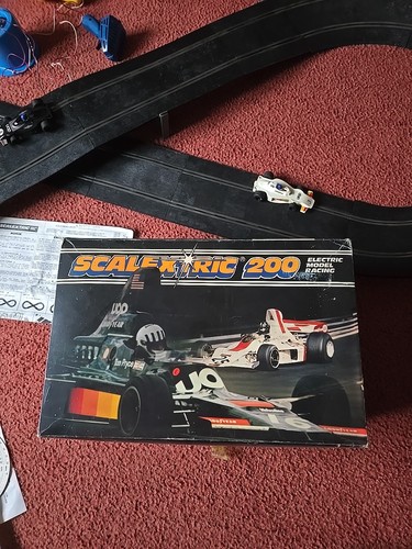 Scalextric 200 racing set - scalextric,
