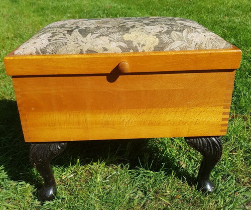 Vintage wooden sewing - , box