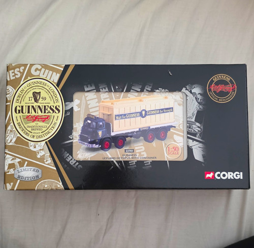 Corgi 26701 guinness - corgi,