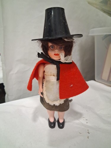 Vintage welsh folk doll - doll, 7"