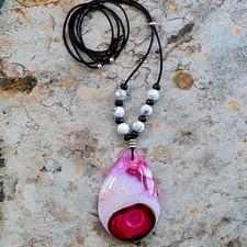 Dragons Vein Agate Gemstone  Pendant Hung On Xsotica Leather Cord ?