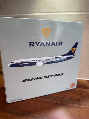 Jfox 200 ryanair boeing - ryanair,
