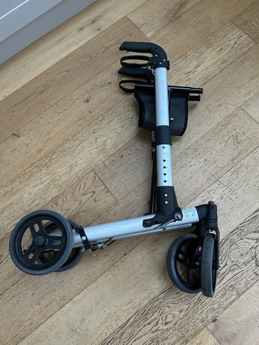 Rollator wheel mobility - rollator,
