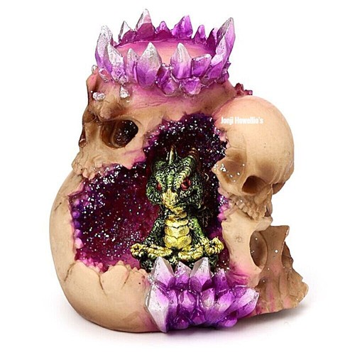 Baby dragon crystal - skull, cave