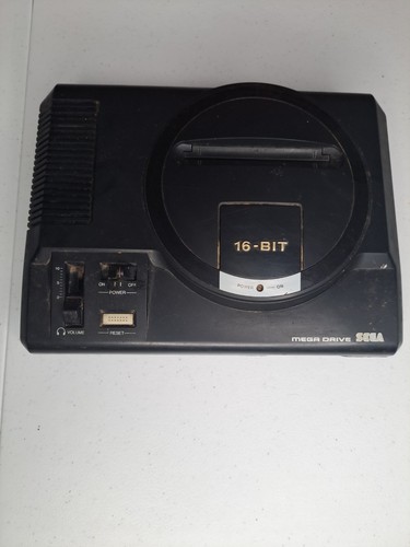 Sega megadrive console - sega,
